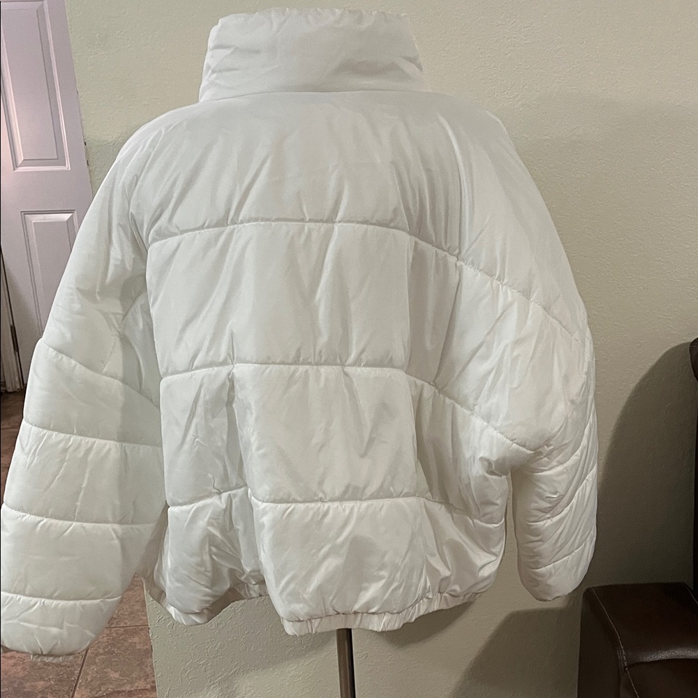 Abound White Puffer Jacket - Picture 6 of 8